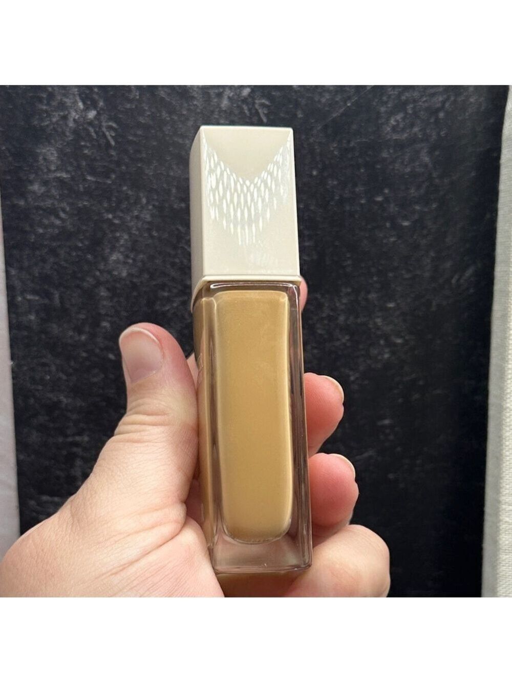Dior Forever Natural Nude Foundation - Tan 4W0 - 30 ML / 1 Fluid Ounce - Picture 6 of 9
